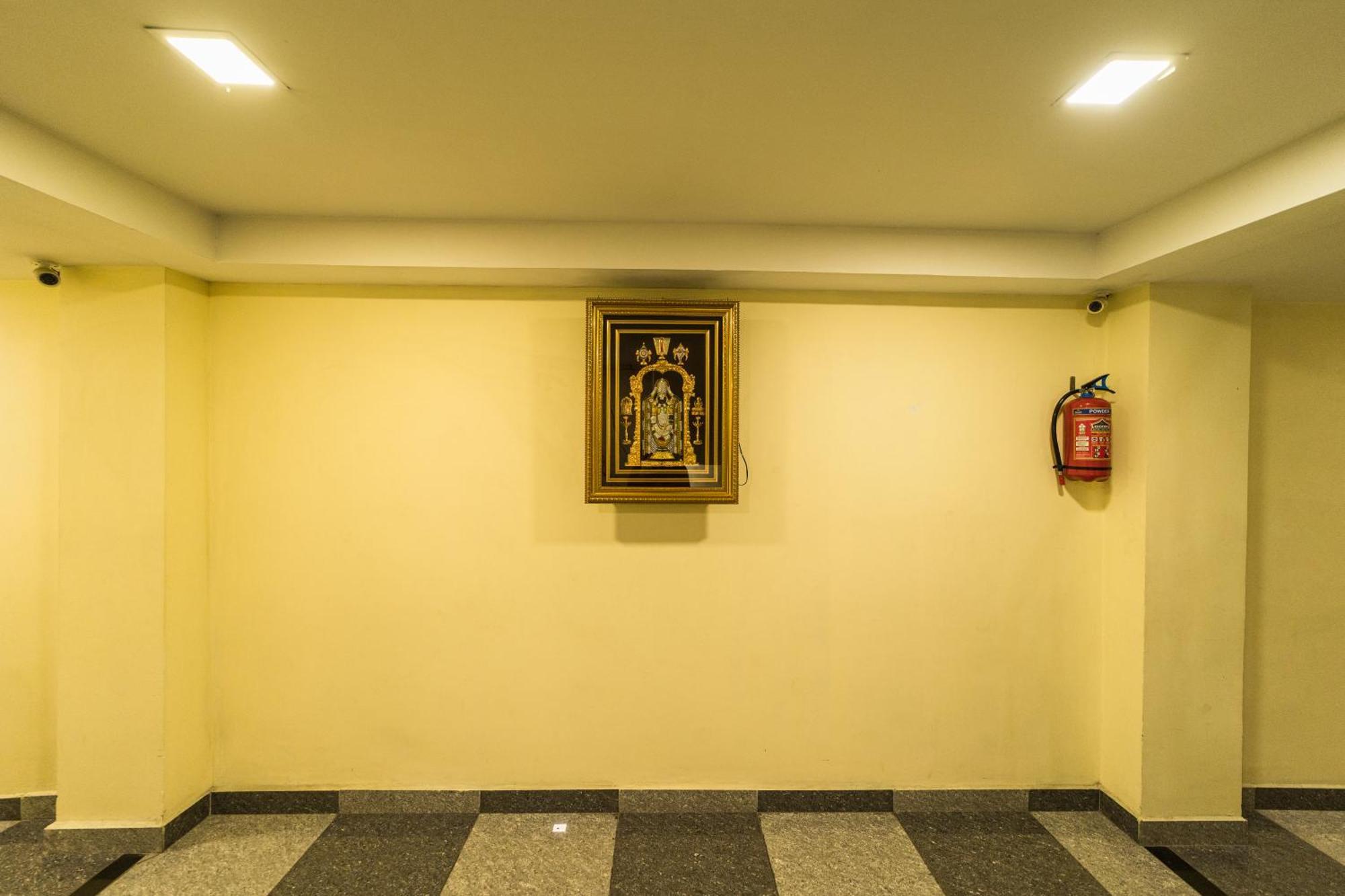 ホテル Sau Residency カーンチープラム エクステリア 写真